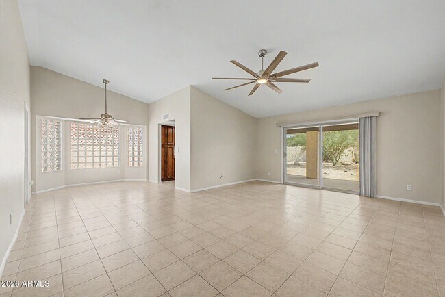 Building Photo - 907 N 85th Pl