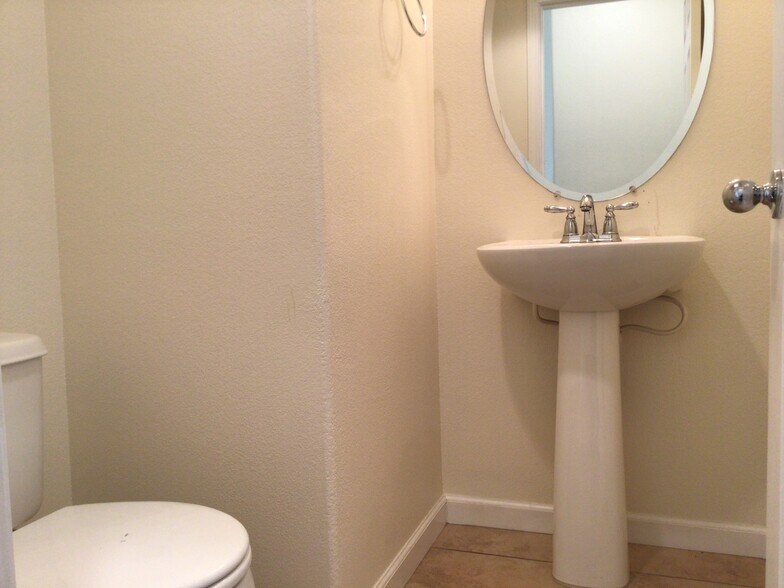 Building Photo - 7070 Sacred Cir