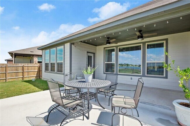 Building Photo - 17621 Silent Harbor Loop