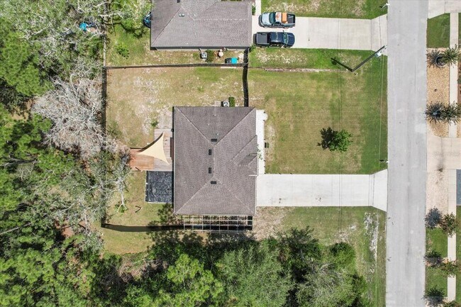 Building Photo - 1057 Eastbrook Ave