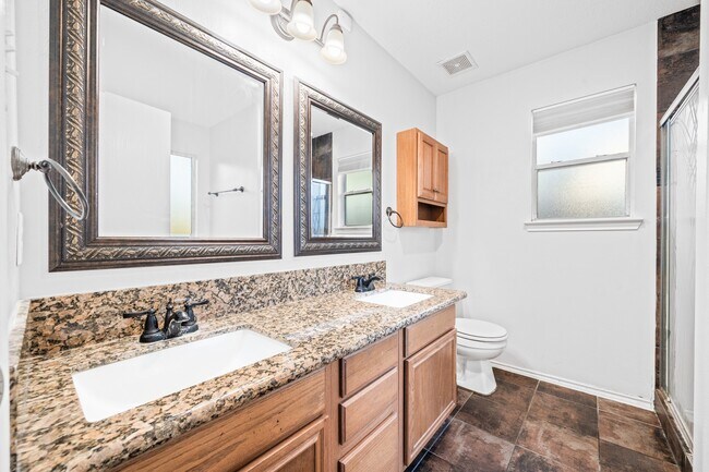 Building Photo - 11018 WARATH Oak Ct