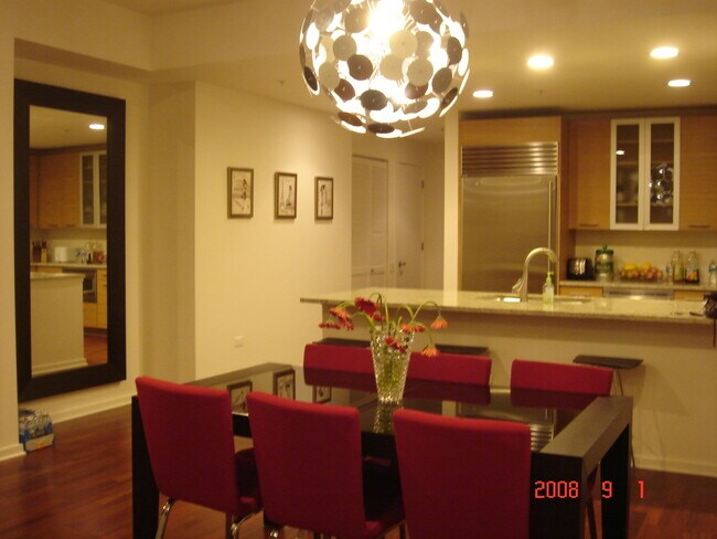 Building Photo - 240 E Illinois St