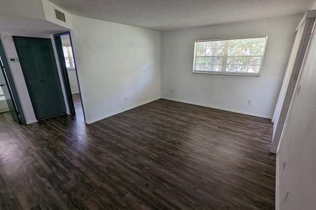 Building Photo - 571 Midway Track