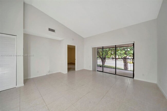 Building Photo - 204 Congressional Way