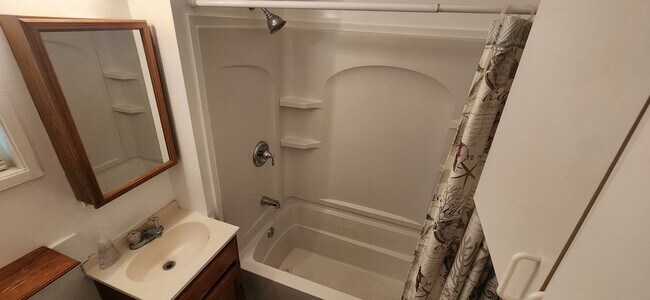 Building Photo - 1726 Ocean Way