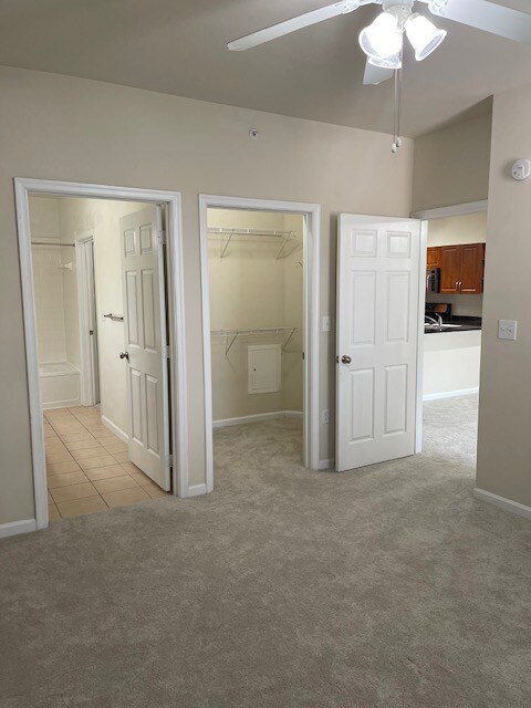 Building Photo - 12917 Centre Park Cir