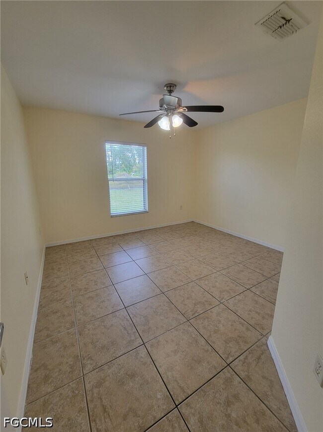 Building Photo - 8071 Liriope Loop