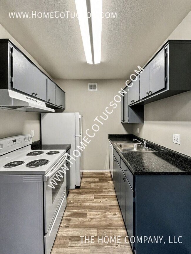 Building Photo - 3993 N Campbell Ave