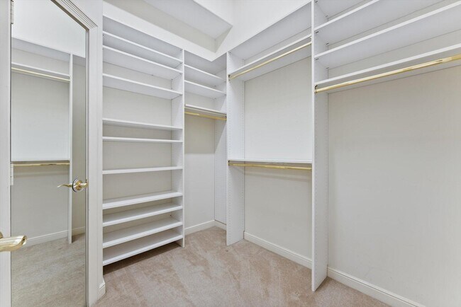 Building Photo - 7081 Mallorca Crescent