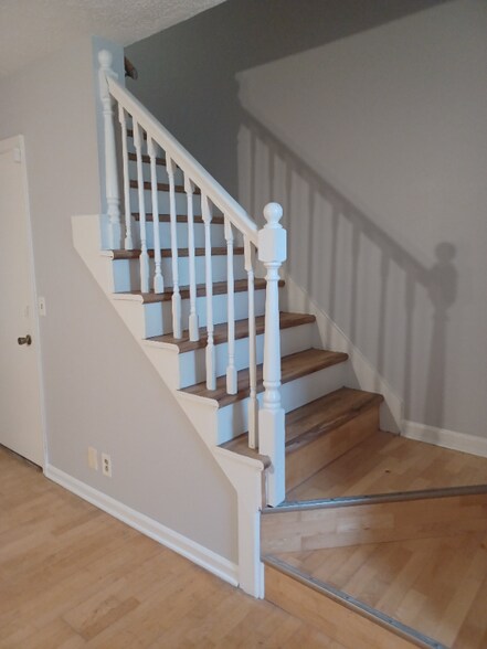 Building Photo - 3211 LUANN Dr