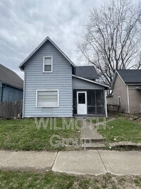 Building Photo - Sheffield Avenue S. 1226