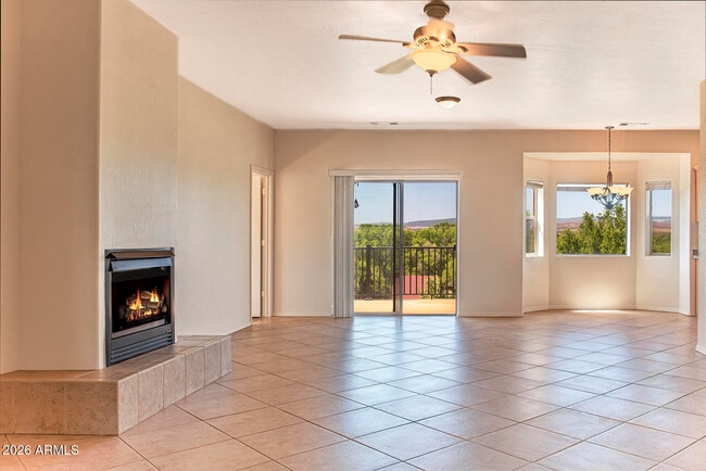 Building Photo - 4410 E Diablo Dr