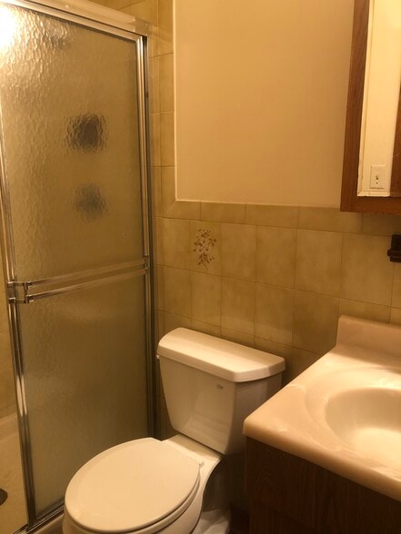 Building Photo - 114 Lawton St