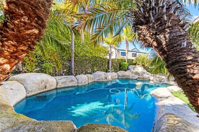 Building Photo - 16293 Wayfarer Ln