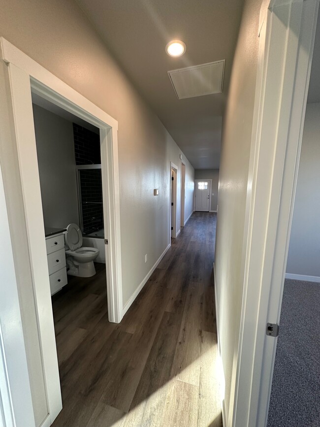 bathroom and hallway - 4081 Quinn Dr NE