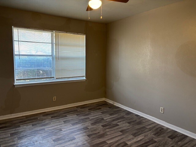 Building Photo - 1408 Illinois Ave