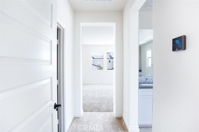 Building Photo - 198 Frame