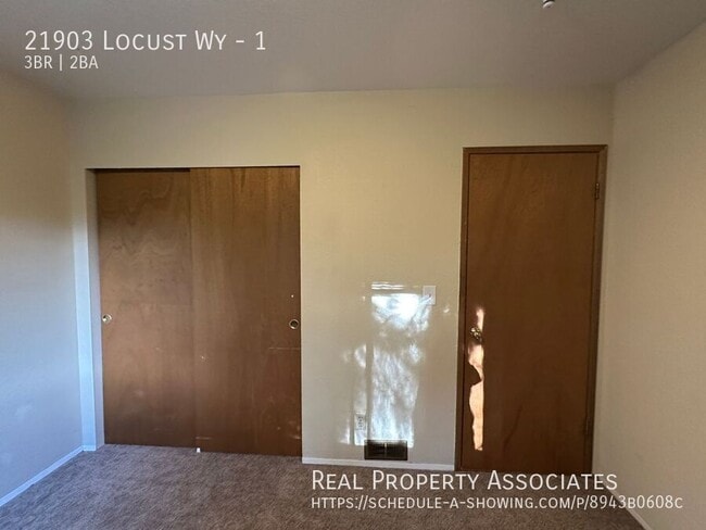 Building Photo - 21903 Locust Wy