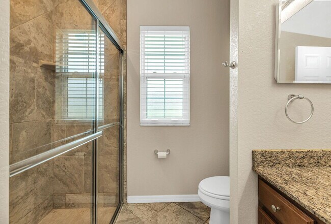 Building Photo - "Charming 2-Bed, 2-Bath with Granite Finis...
