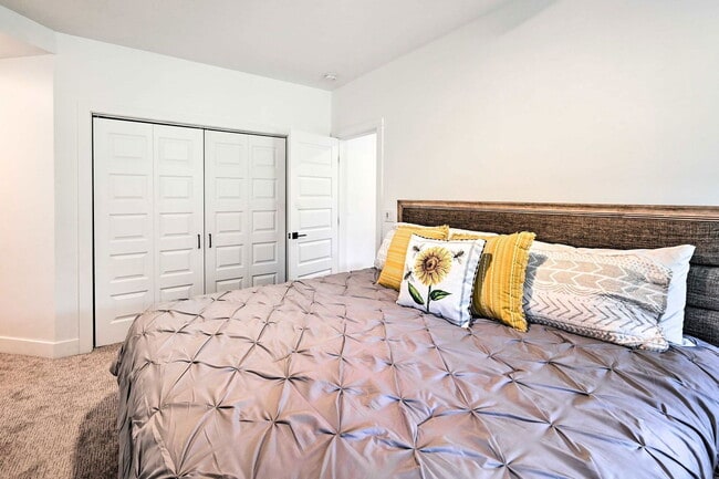 Building Photo - 30610 Boot Ct