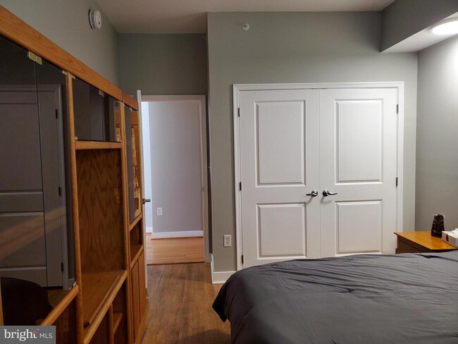 Building Photo - 155 Potomac Passage