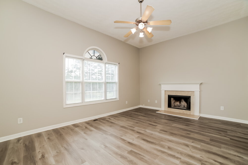 Building Photo - 124 S Winds Dr