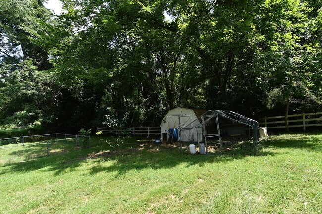 Building Photo - 2706 Christy Ave