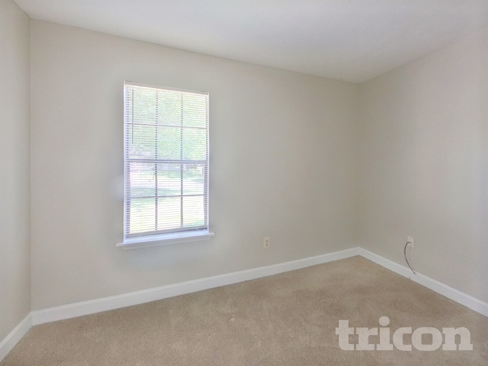 Building Photo - 2543 Mistletoe Ln SW