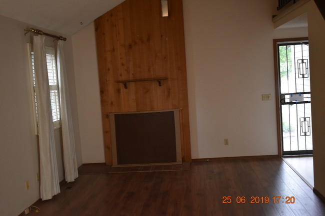 Building Photo - 13791 E Rice Pl
