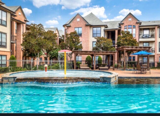 Building Photo - 15727 Cutten Rd