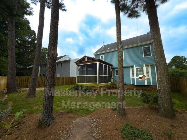 Building Photo - 5236 Knightsbridge Way