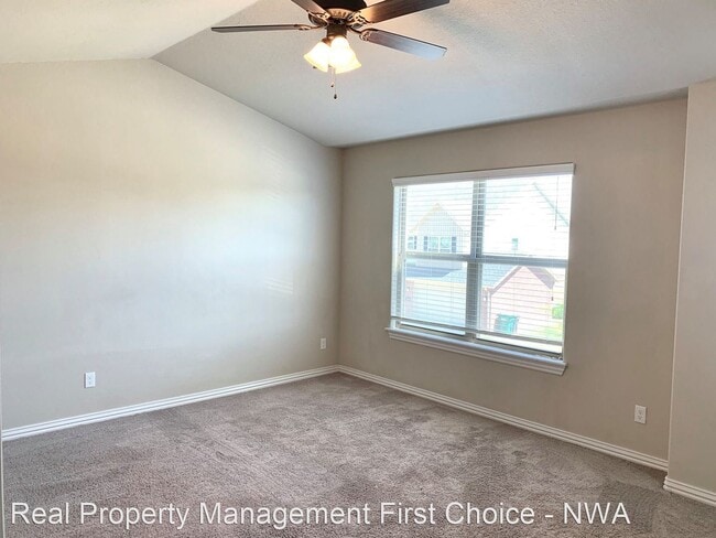 Building Photo - 3 br, 2.5 bath House - 2752 W Kilimanjaro Way