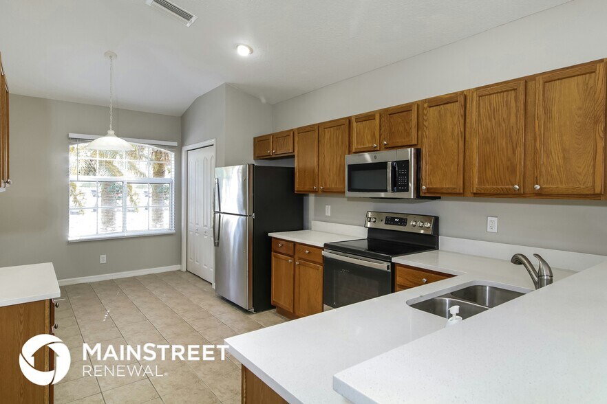 Building Photo - 8284 47th St Cir E