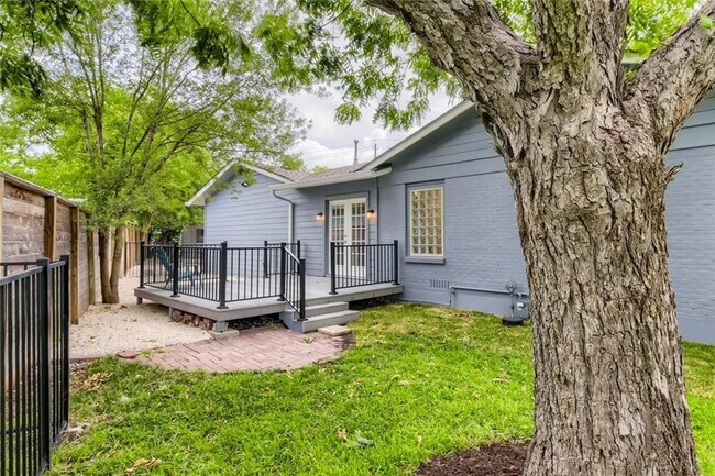 Building Photo - 1200 Aggie Ln