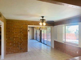 Building Photo - 250 W Greenock Dr