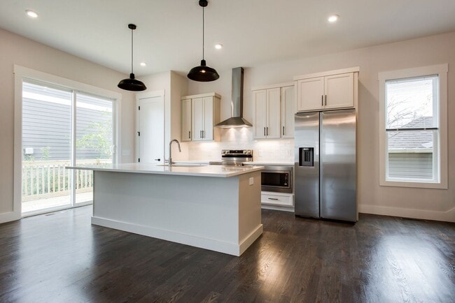 Primary Photo - Fantastic House for Rent in Lower Inglewoo...