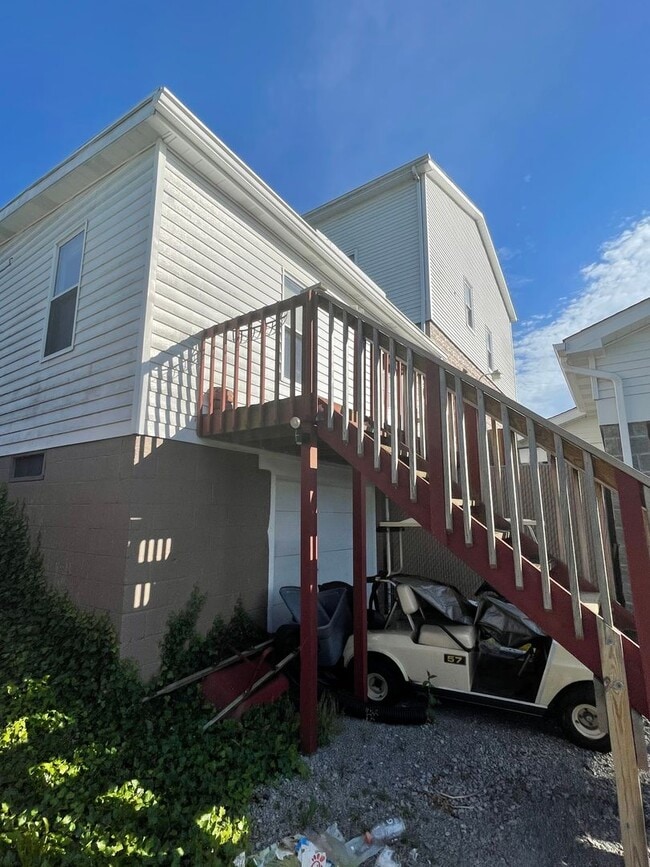 Building Photo - Hopewell - 1 Bedroom 1 Bath apartment on B...