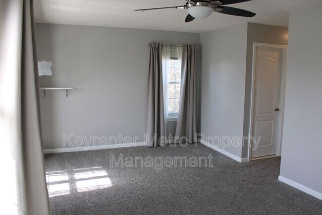 Building Photo - 9900 Prince Royal Pl