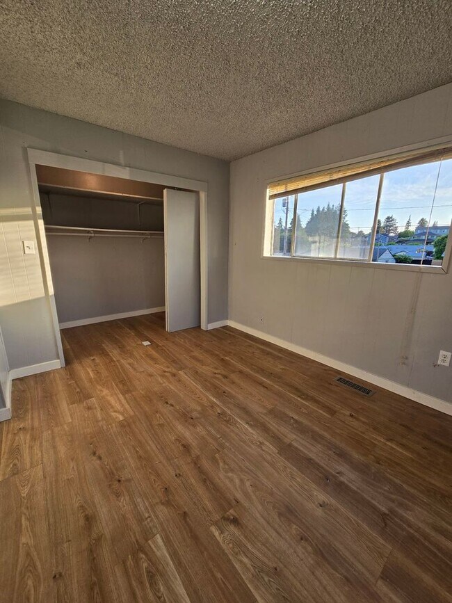 Building Photo - 2814 Callahan Dr