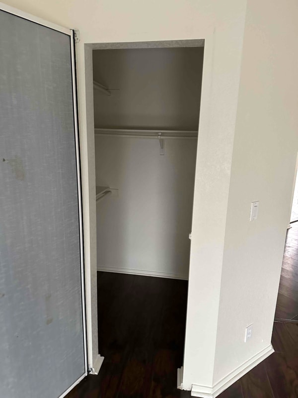 Building Photo - 8465 W Sahara Ave