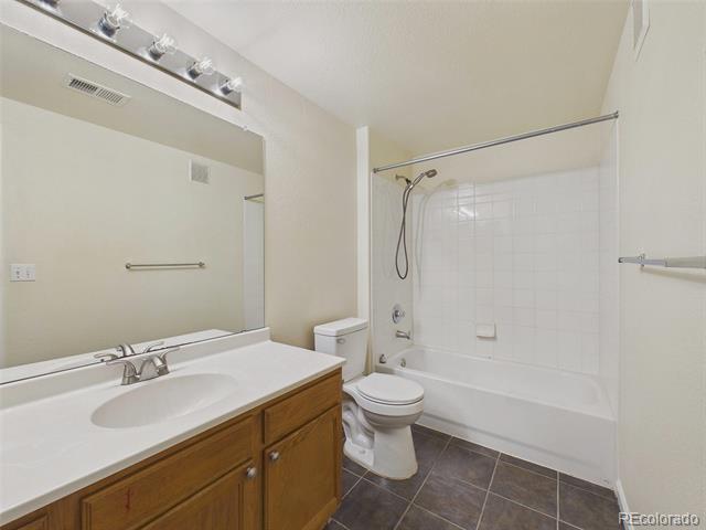 Building Photo - 9961 E Idaho Cir