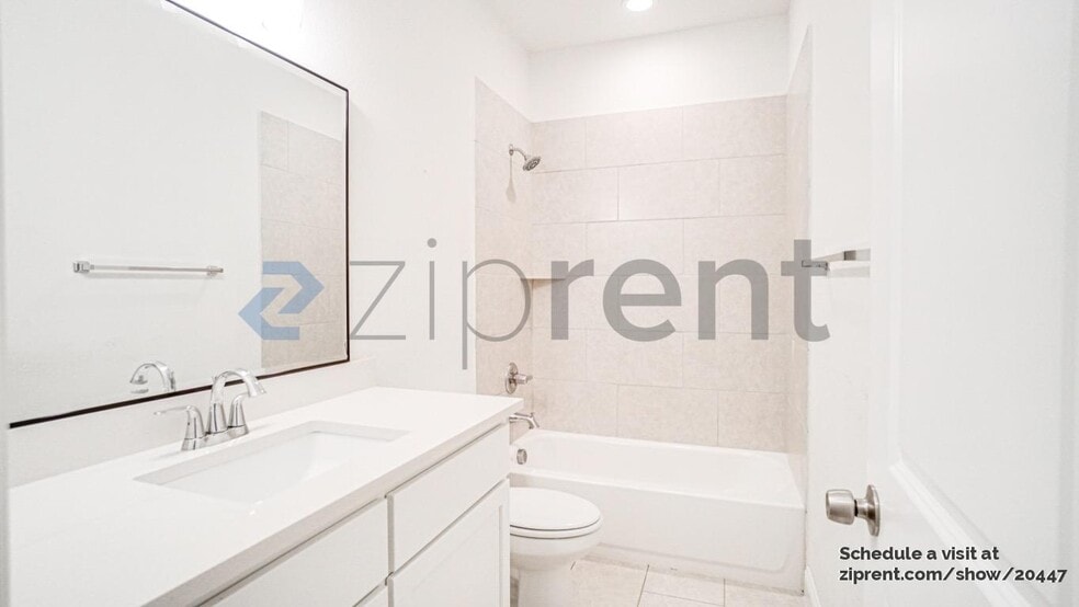 Building Photo - 631 Gould St