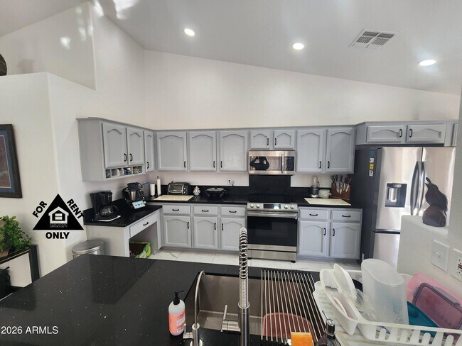 Building Photo - 14813 W Verde Ln