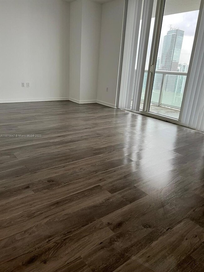 Building Photo - 50 Biscayne Blvd