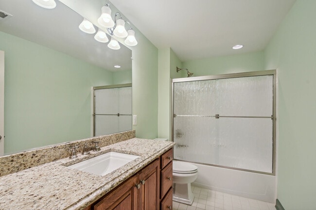 Building Photo - 43286 Canal Creek Pl