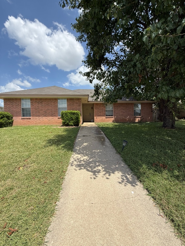 Building Photo - 4200 Lonesome Dove Dr