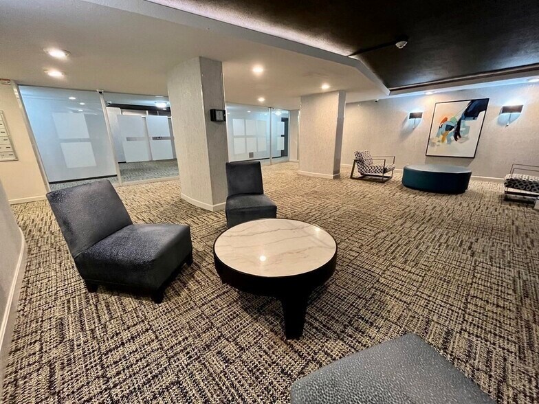 Building Photo - 19 Winchester St