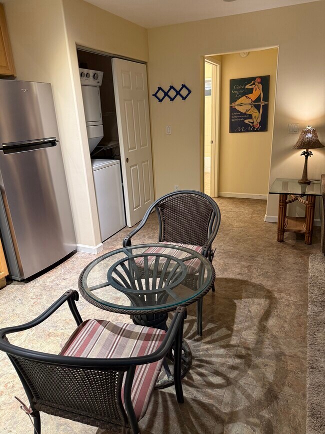 Building Photo - 2651 Moolio Pl