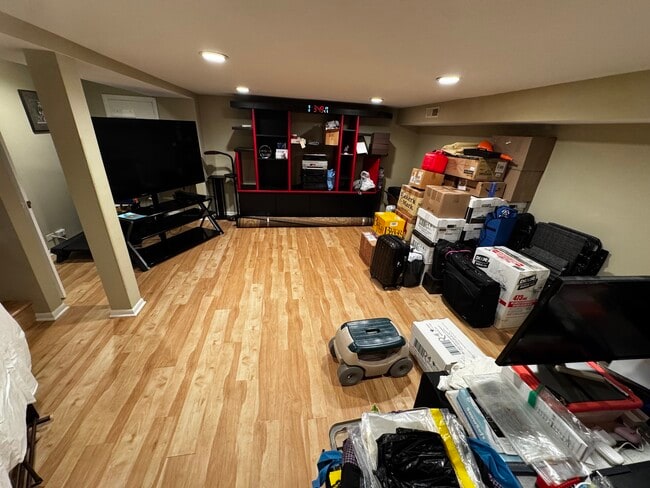 Building Photo - 395 Central Ave