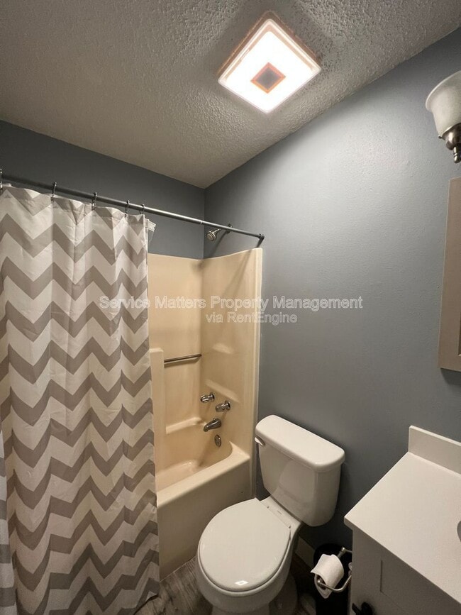 Building Photo - 7777 Needlerush Dr